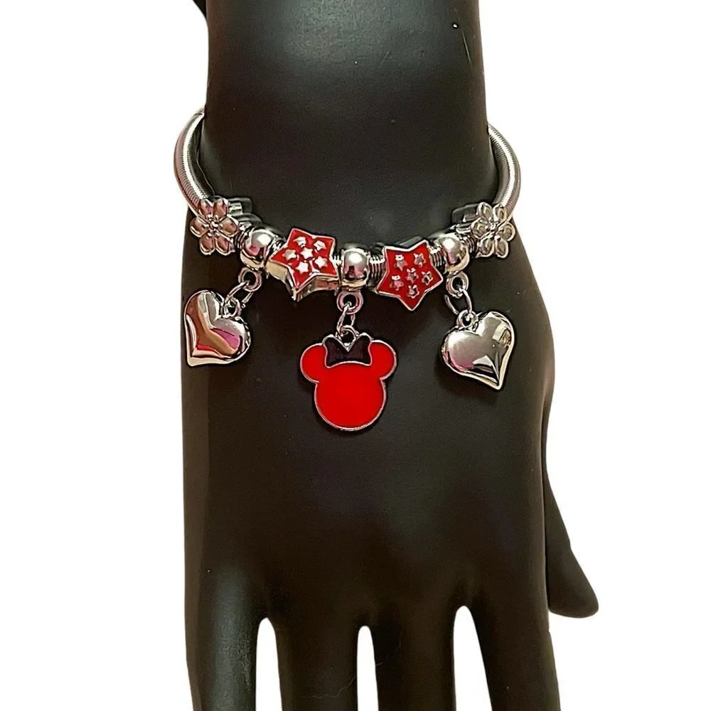 Red Minnie Mouse Heart Stretchy Silver Tone Charm Bracelet NWT